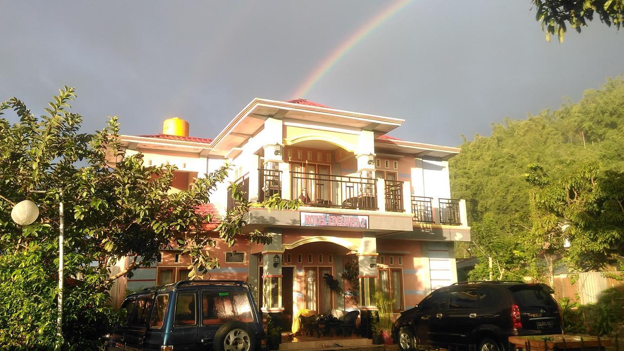 Hotel Edelweis 2 Bajawa Esterno foto