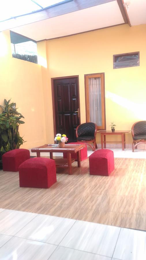 Hotel Edelweis 2 Bajawa Esterno foto
